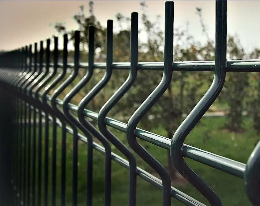 Металлический 3д забор от производителя на заказ в Корсакове